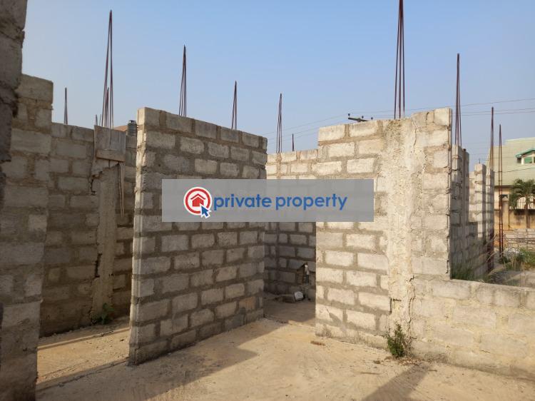 6 bedroom House For Sale asenua After Anwiaa Meduma. Kumasi ...