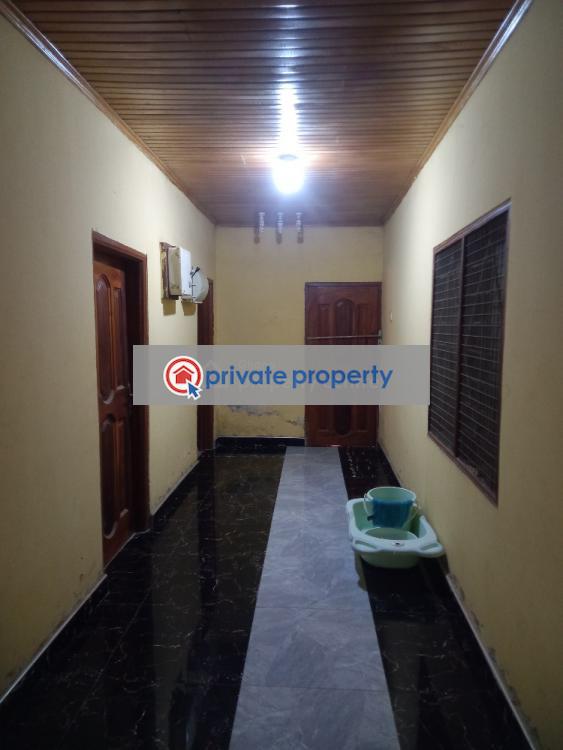 6 bedroom House For Sale &nbsp;kronum Near Suame. Kumasi Metropolitan Ashanti - 2