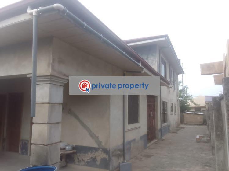 6 bedroom House For Sale &nbsp;aprade, Near Tech, Knust Asokore Mampong. Kumasi Metropolitan Ashanti - 3