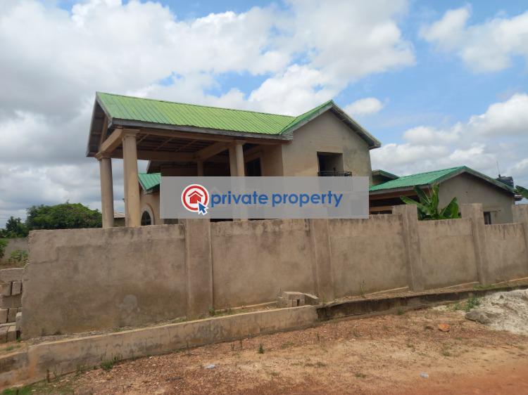 6 bedroom House For Sale &nbsp;ahenema Kokoben Kumasi Metropolitan Ashanti - 2