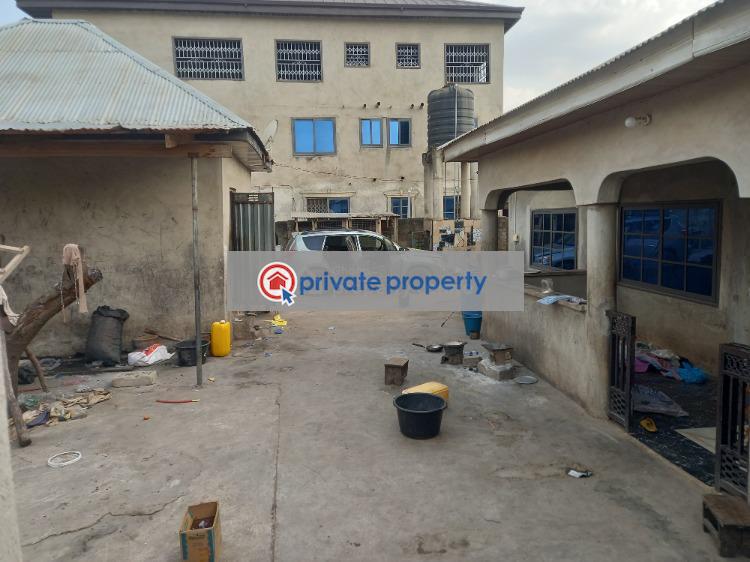 6 bedroom House For Sale &nbsp;kenyasi Adwumam. ( Mr. Motei). Kumasi Metropolitan Ashanti - 4