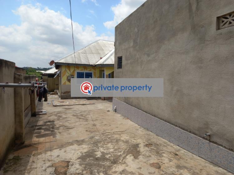6 bedroom House For Sale &nbsp;adubinsu Atimatim Road. Kumasi Metropolitan Ashanti - 4