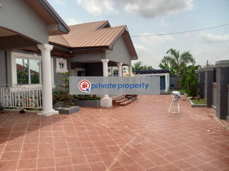 6 bedroom House For Sale &nbsp;ahenema Kokoben Near Santasi. Kumasi Metropolitan Ashanti - 3