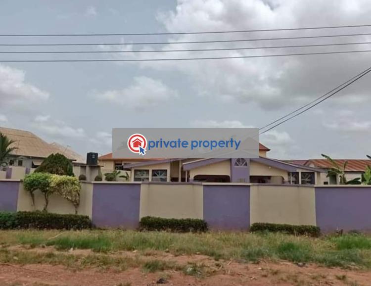 6 bedroom House For Sale &nbsp;ahenema Kokoben Kumasi Metropolitan Ashanti - 3