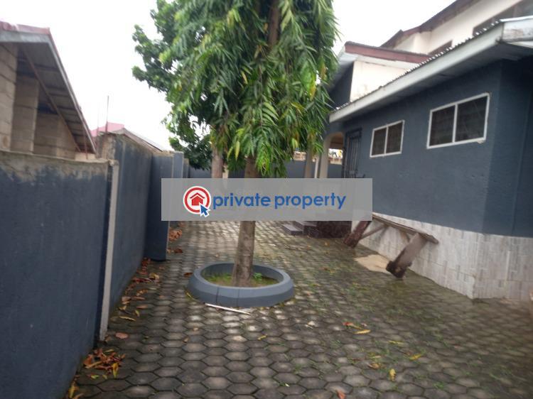 6 bedroom House For Sale &nbsp;meduma New Site. Kumasi Metropolitan Ashanti - 9
