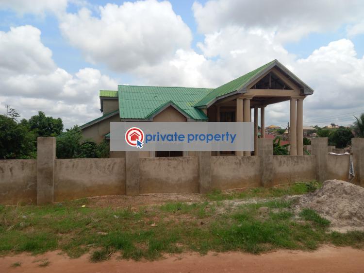 6 bedroom House For Sale &nbsp;ahenema Kokoben Kumasi Metropolitan Ashanti - 0