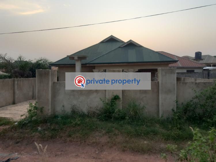 6 bedroom House For Sale &nbsp;kenyasi Abrem. Kumasi Metropolitan Ashanti - 2