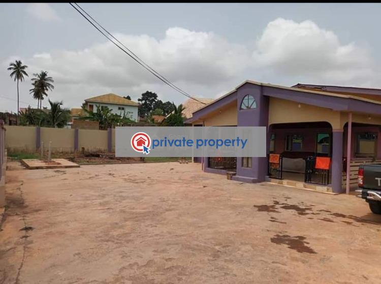 6 bedroom House For Sale &nbsp;ahenema Kokoben Kumasi Metropolitan Ashanti - 2