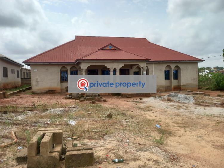 6 bedroom House For Sale &nbsp;abuakwa Manhyia Kumasi Metropolitan Ashanti - 1