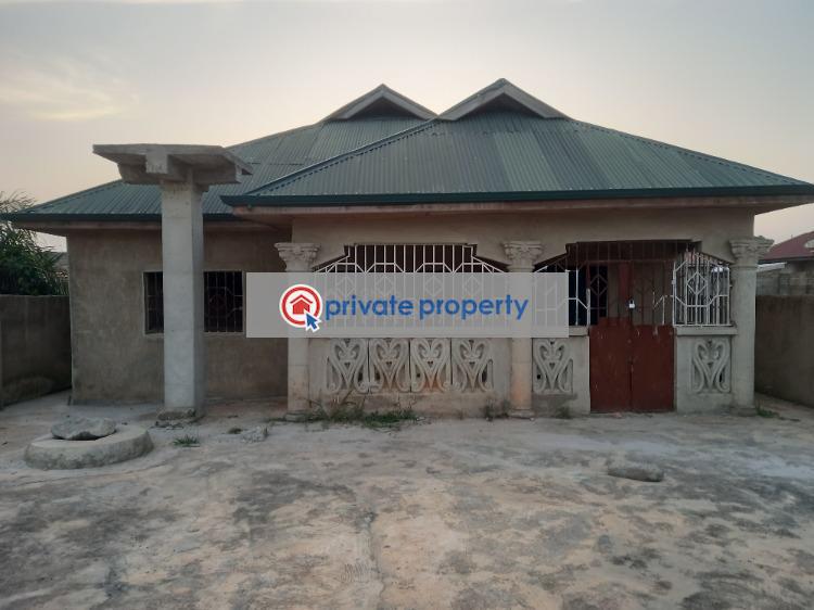 6 bedroom House For Sale &nbsp;kenyasi Abrem. Kumasi Metropolitan Ashanti - 0