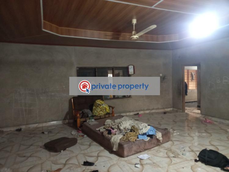 6 bedroom House For Sale &nbsp;kenyasi Adwumam. ( Mr. Motei). Kumasi Metropolitan Ashanti - 12