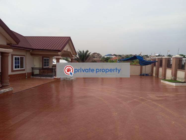 6 bedroom House For Sale &nbsp;atimatim Maase, Near Meduma Pankrono. Kumasi Metropolitan Ashanti - 6
