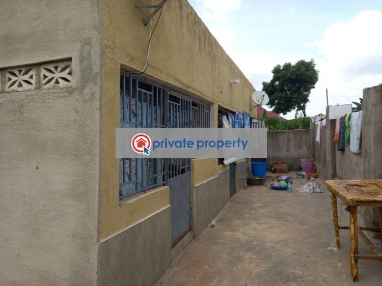 6 bedroom House For Sale &nbsp;adubinsu Atimatim Road. Kumasi Metropolitan Ashanti - 5
