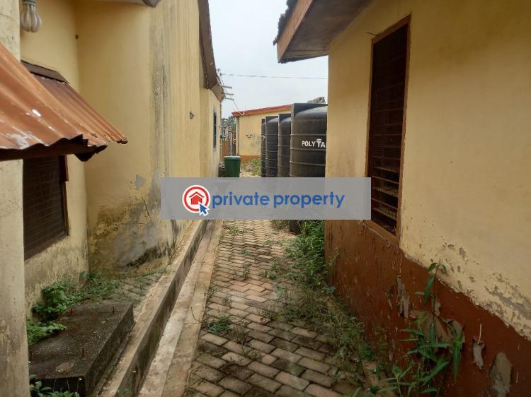 6 bedroom House For Sale &nbsp;kronum Near Suame. Kumasi Metropolitan Ashanti - 6
