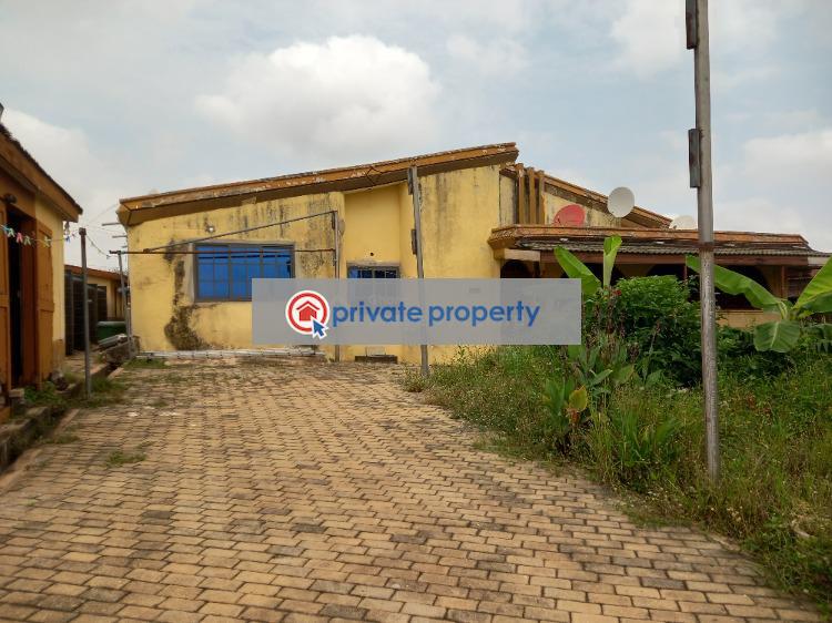 6 bedroom House For Sale &nbsp;kronum Near Suame. Kumasi Metropolitan Ashanti - 11