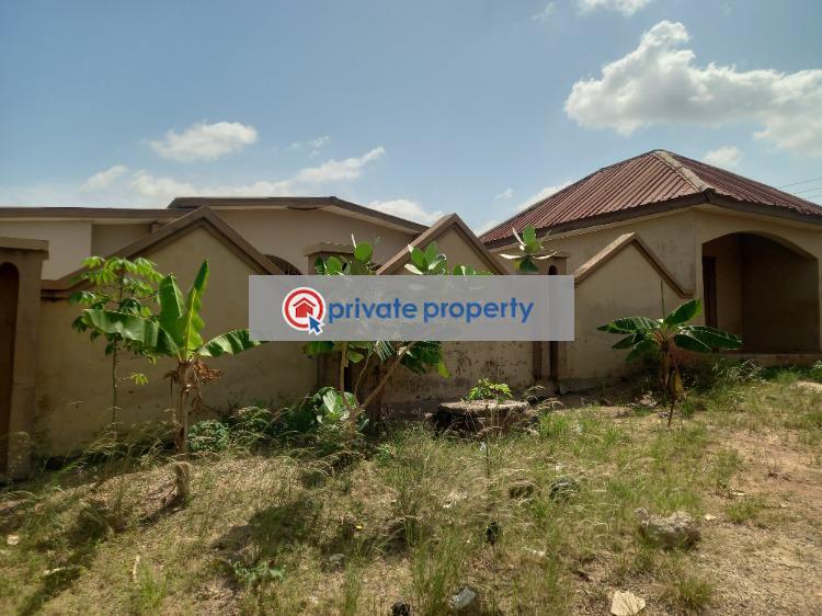 6 bedroom House For Sale &nbsp;meduma After Tafo Pankrono. Kumasi Metropolitan Ashanti - 2