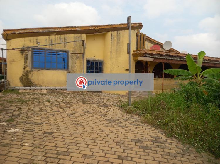 6 bedroom House For Sale &nbsp;kronum Near Suame. Kumasi Metropolitan Ashanti - 10