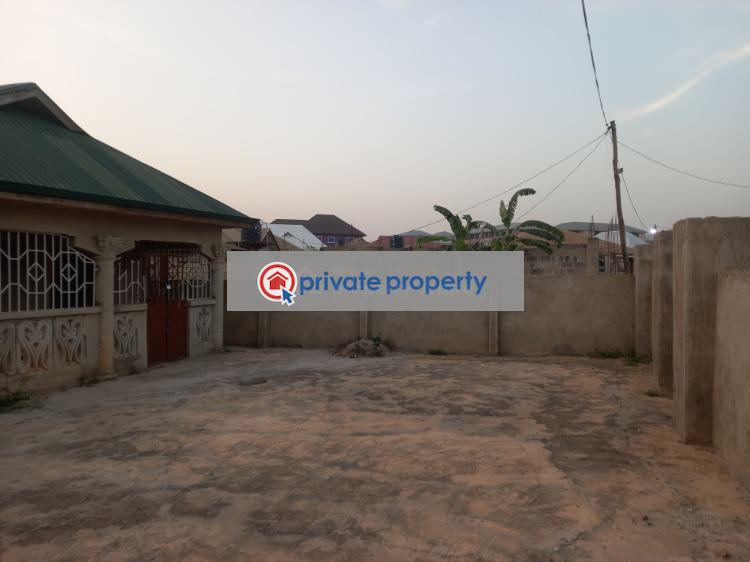 6 bedroom House For Sale &nbsp;kenyasi Abrem. Kumasi Metropolitan Ashanti - 5