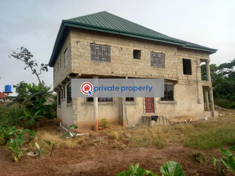 6 bedroom House For Sale &nbsp;adankwame ( Baaman) Kumasi Metropolitan Ashanti - 4