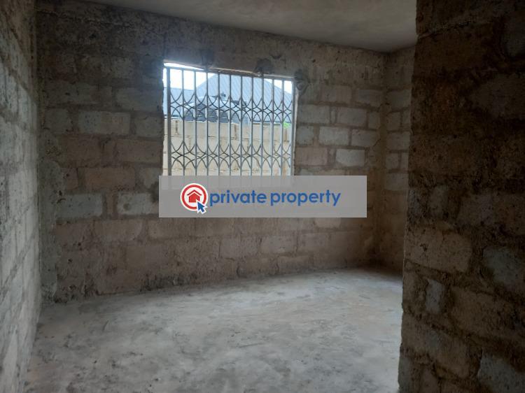 6 bedroom House For Sale &nbsp;brofoyedru ( Afratia) O Santasi Road. Kumasi Metropolitan Ashanti - 16