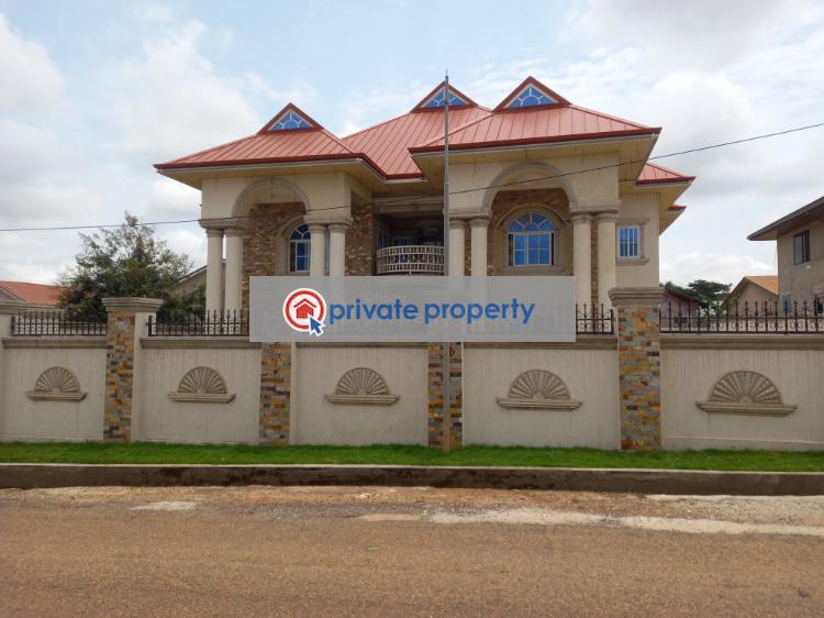 6 bedroom House For Sale &nbsp;atasomaso, Near Ahodwo Daban Etc. Kumasi Metropolitan Ashanti - 4