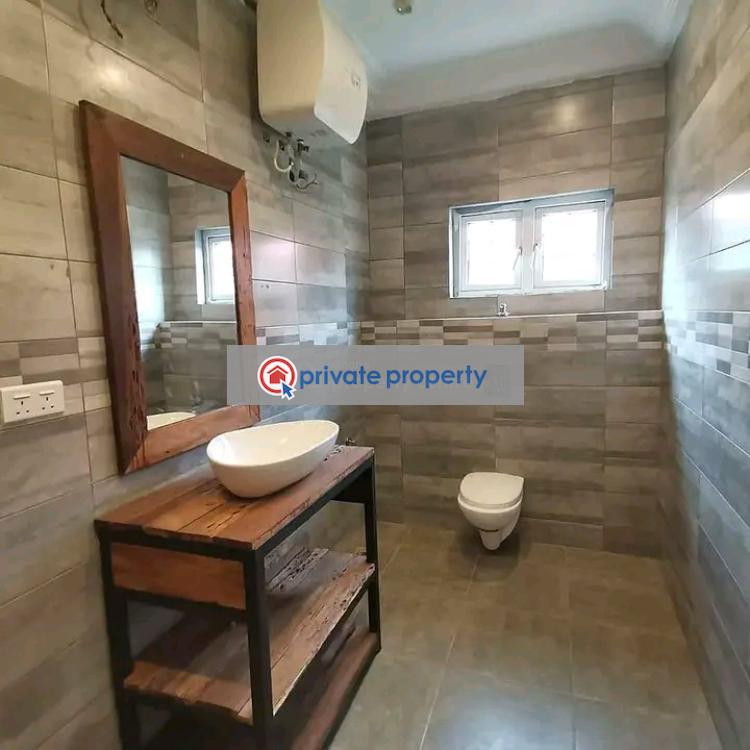 6 bedroom Townhouse For Sale &nbsp;east Airport Airport Residential Area Accra - 4