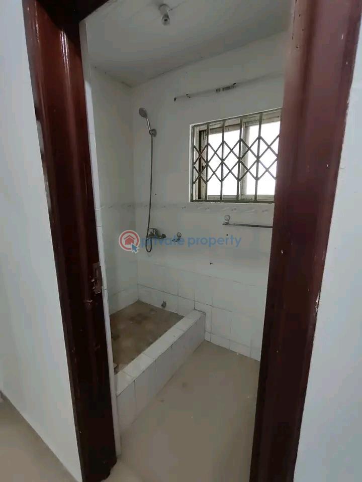 6 bedroom House For Rent Dzorwulu Accra - 4
