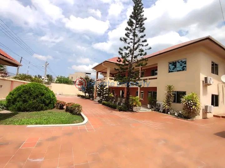 6 bedroom House For Rent Dzorwulu Accra - 0