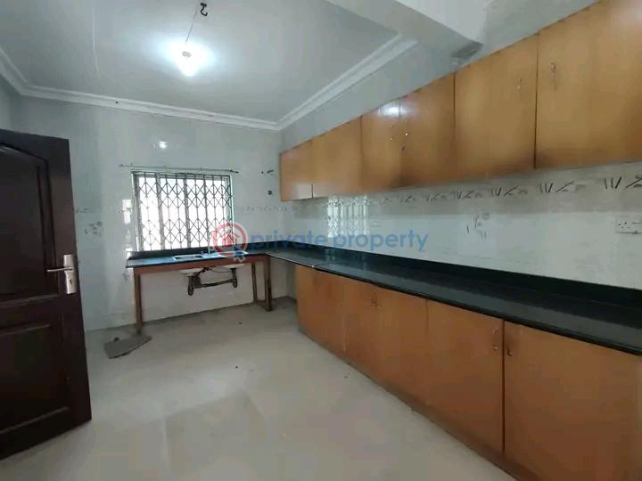 6 bedroom House For Rent Dzorwulu Accra - 1