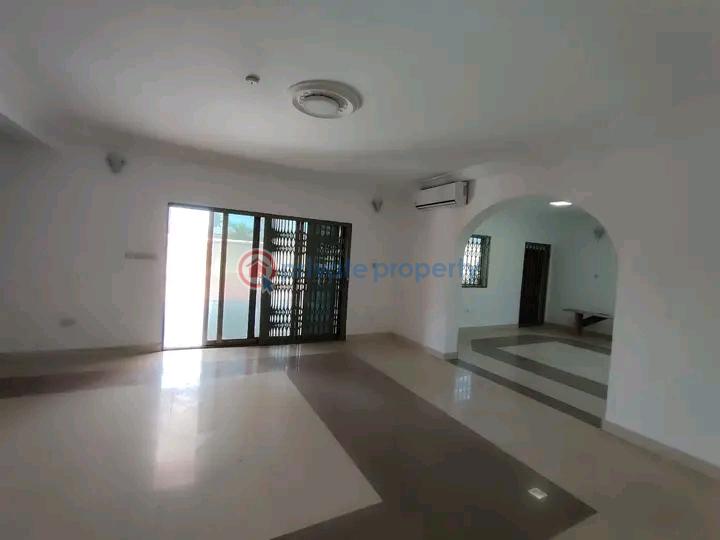 6 bedroom House For Rent Dzorwulu Accra - 2