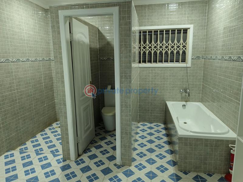 6 bedroom House For Sale Tseaddo Bushroad Rasta- Bush Road Tse Addo Accra - 8