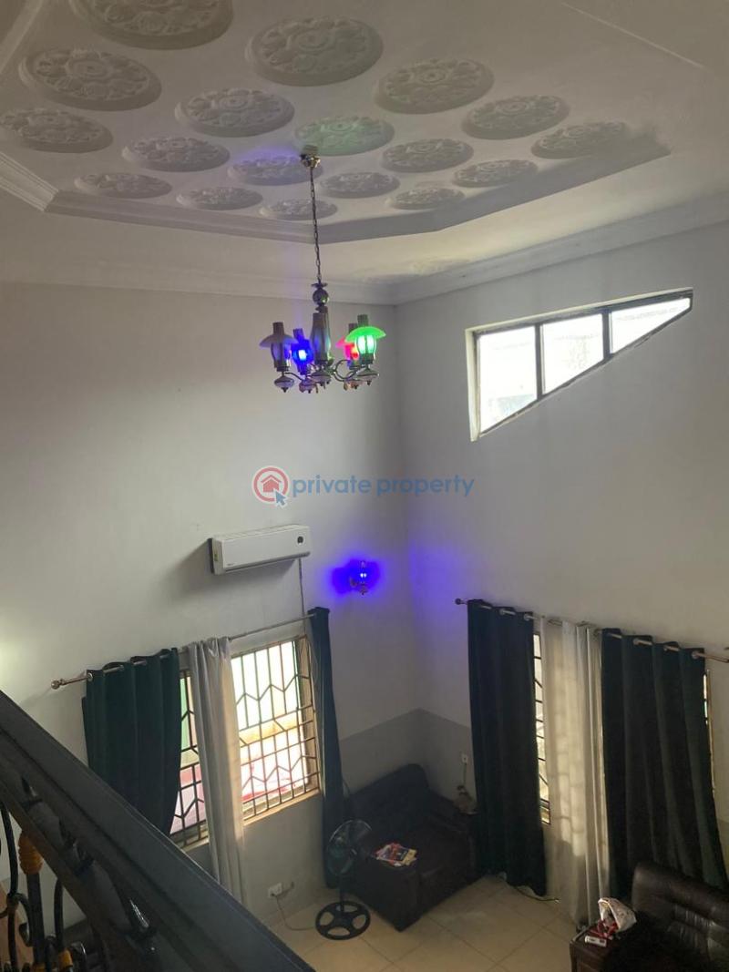 7 bedroom House For Sale Asuofia After Owhim Amanfrom. Abrepo Road. Kumasi Metropolitan Ashanti - 4
