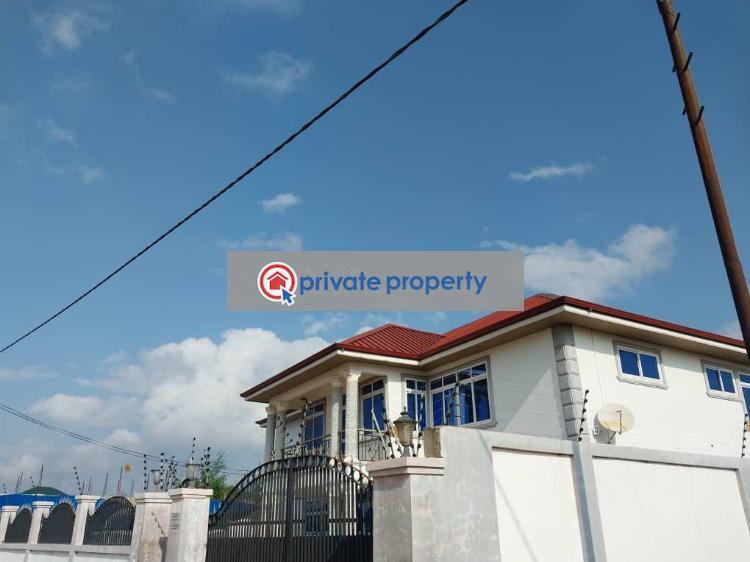 7 bedroom House For Sale &nbsp;oyibi Oyibi Accra - 3