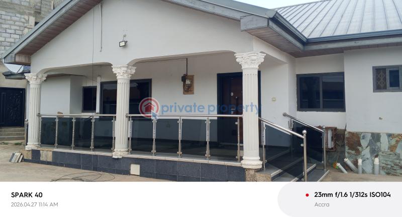 7 bedroom House For Rent K Boat, Pillar 2. Pillar 2 Ga East Municipal Accra - 0