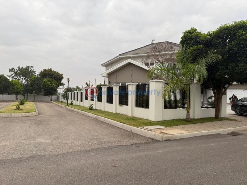 7 bedroom House For Rent East Airport Airport Residential Area Accra - 3