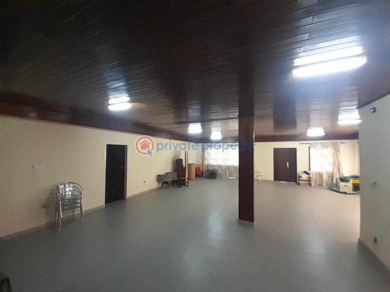 7 bedroom Detached Duplex For Sale Close To The Achimota Mall Accra - 1