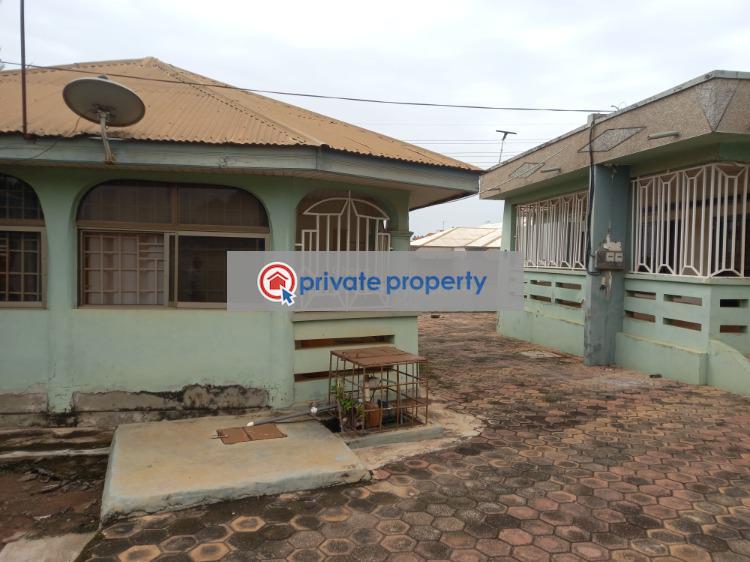 7 bedroom House For Sale &nbsp;buokrom Estate Near Kumasi Airport. Kumasi Metropolitan Ashanti - 2