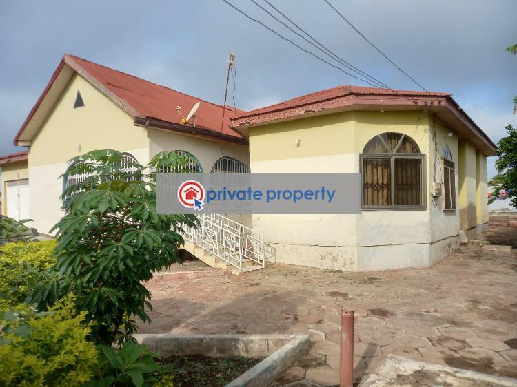 7 bedroom House For Sale &nbsp;dompoase Near Atonsu. Kumasi Metropolitan Ashanti - 2