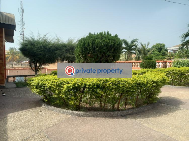 7 bedroom House For Sale &nbsp;afrancho After Kronum. Kumasi Metropolitan Ashanti - 8