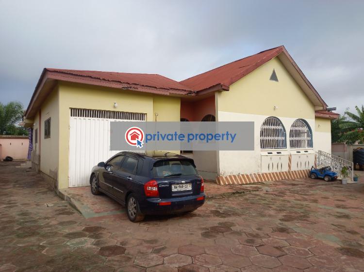 7 bedroom House For Sale &nbsp;dompoase Near Atonsu. Kumasi Metropolitan Ashanti - 0
