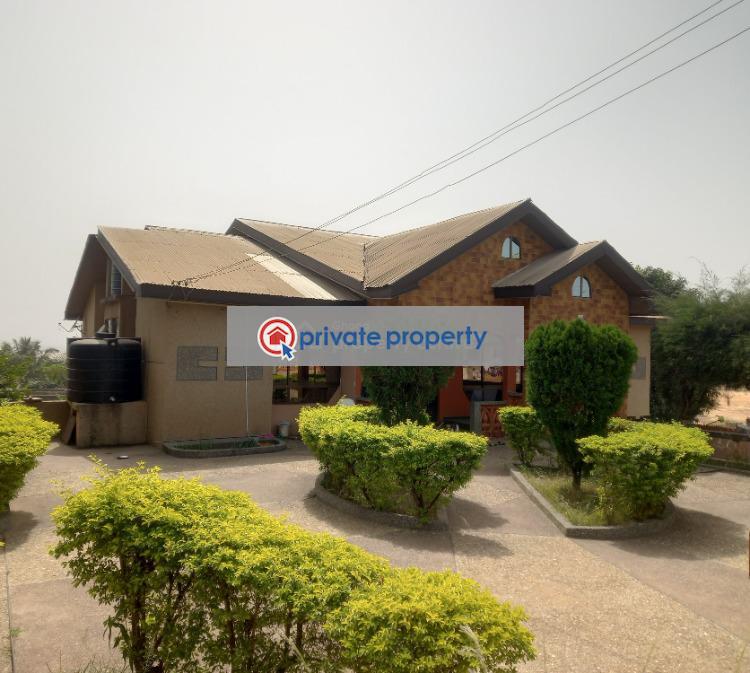 7 bedroom House For Sale &nbsp;afrancho After Kronum. Kumasi Metropolitan Ashanti - 0