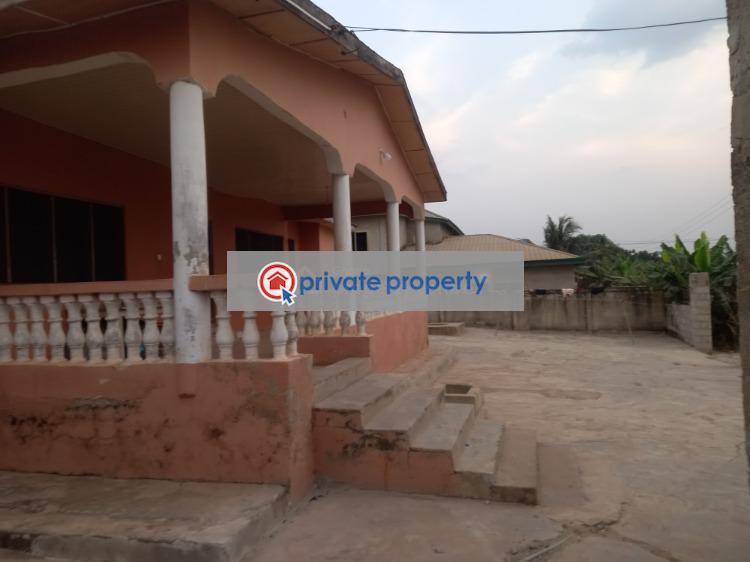 7 bedroom House For Sale &nbsp;feyiase On Atonsu Aputuogya Road. Kumasi Metropolitan Ashanti - 5