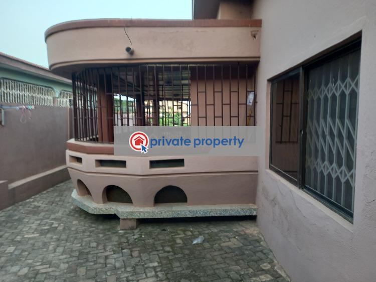 7 bedroom House For Sale &nbsp;anwiaa Near Tafo Pankrono. Kumasi Metropolitan Ashanti - 3