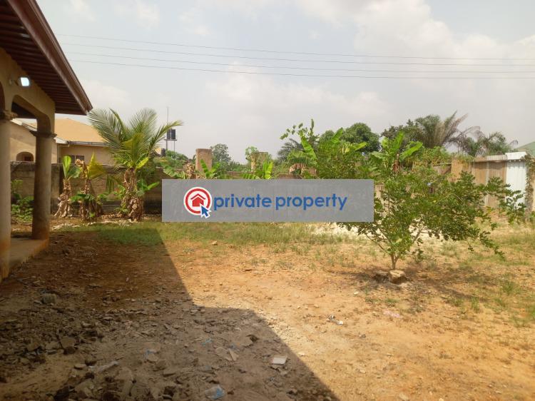 7 bedroom House For Sale &nbsp;aboabo Kese On Ahodwo Daban Road. Kumasi Metropolitan Ashanti - 8