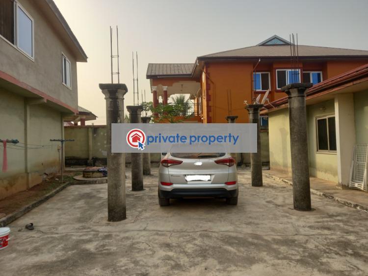 7 bedroom House For Sale &nbsp;owhim Amanfrom On Abrepo Road. Kumasi Metropolitan Ashanti - 3