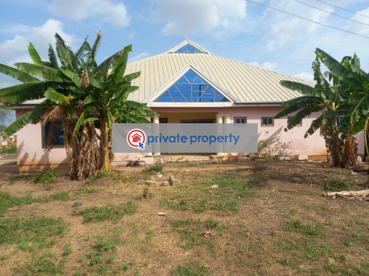7 bedroom House For Sale &nbsp;kenyasi Abrem. Kumasi Metropolitan Ashanti - 2