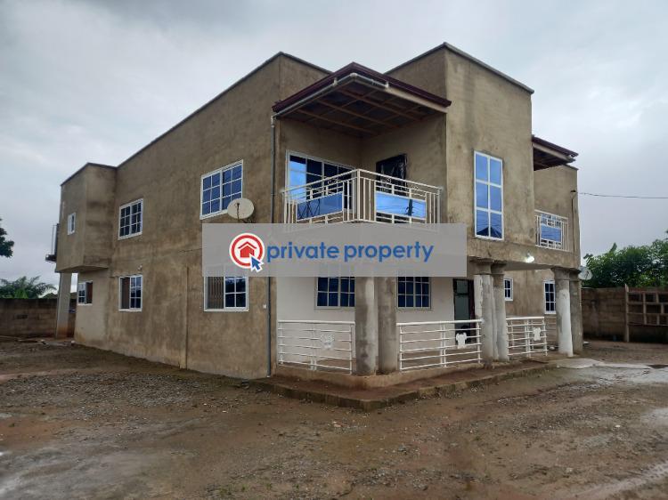 7 bedroom House For Sale kumasi Kenyasi. Near Kumasi Airport. Kumasi