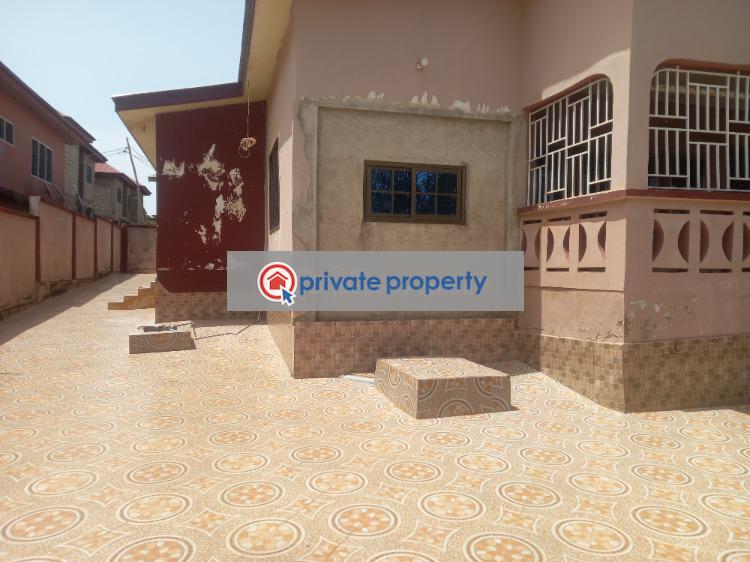 7 bedroom House For Sale &nbsp;abuakwa Near Tanoso. Kumasi Metropolitan Ashanti - 7