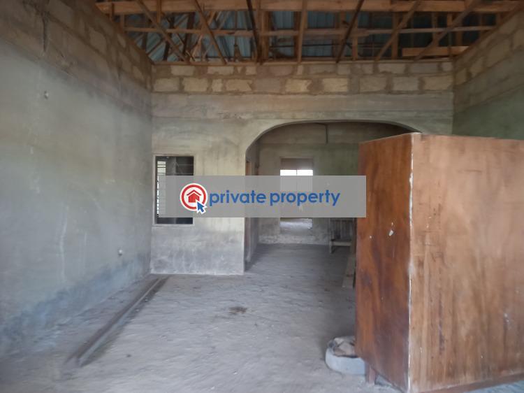 7 bedroom House For Sale &nbsp;aboabo Kese On Ahodwo Daban Road. Kumasi Metropolitan Ashanti - 12