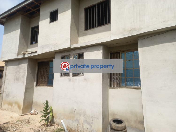 7 bedroom House For Sale &nbsp;mampongteng ( Dumanafo) Kumasi Metropolitan Ashanti - 5